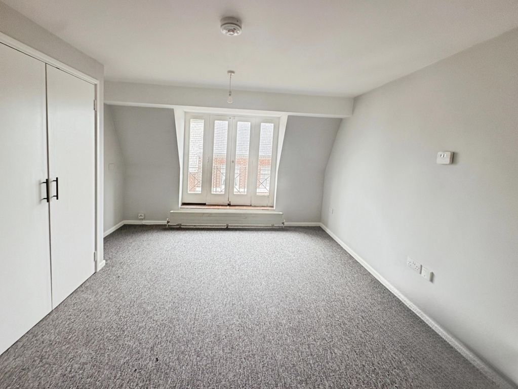 Property photo 2 of 6 Pbox-Img.Jpg