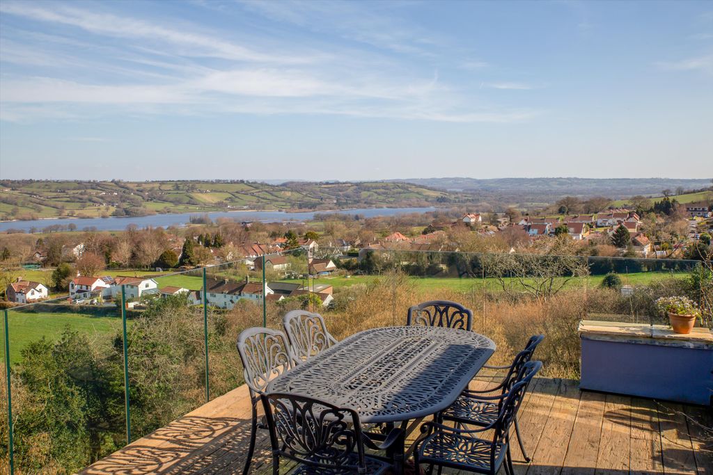 Property photo 2 of 25 Image