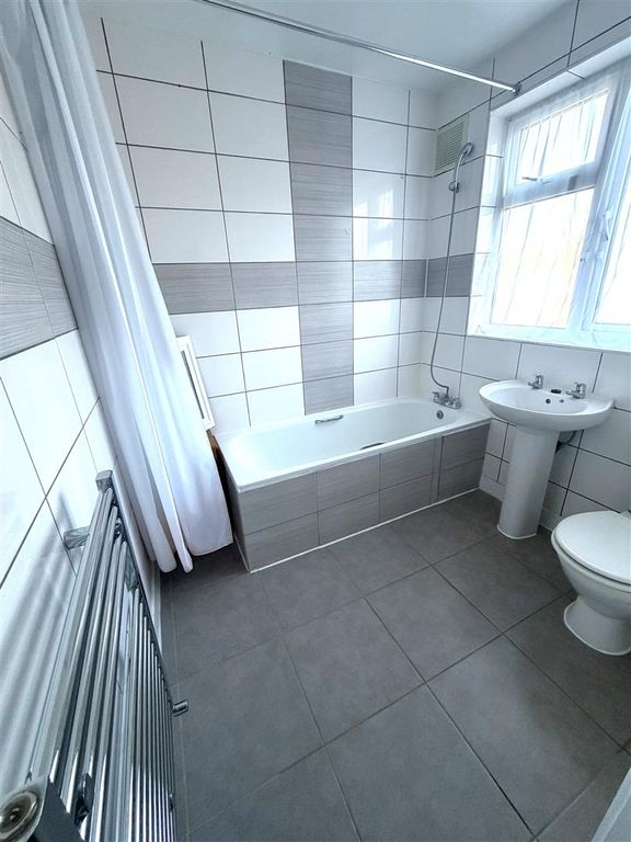 Property photo 3 of 4 Osidge Lane Bathroom.Jpg