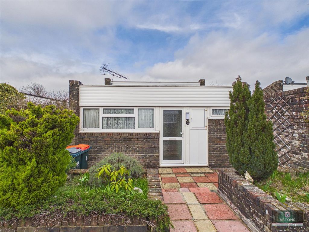 Property photo 1 of 11 Cam02067G0-Pr0206-Still010.Jpg