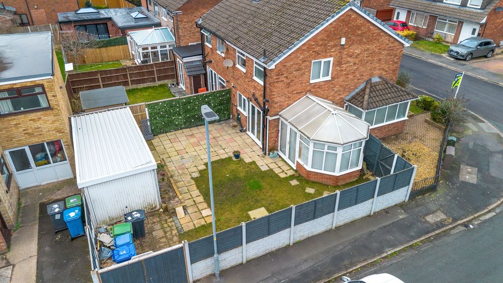 Property photo 3 of 23