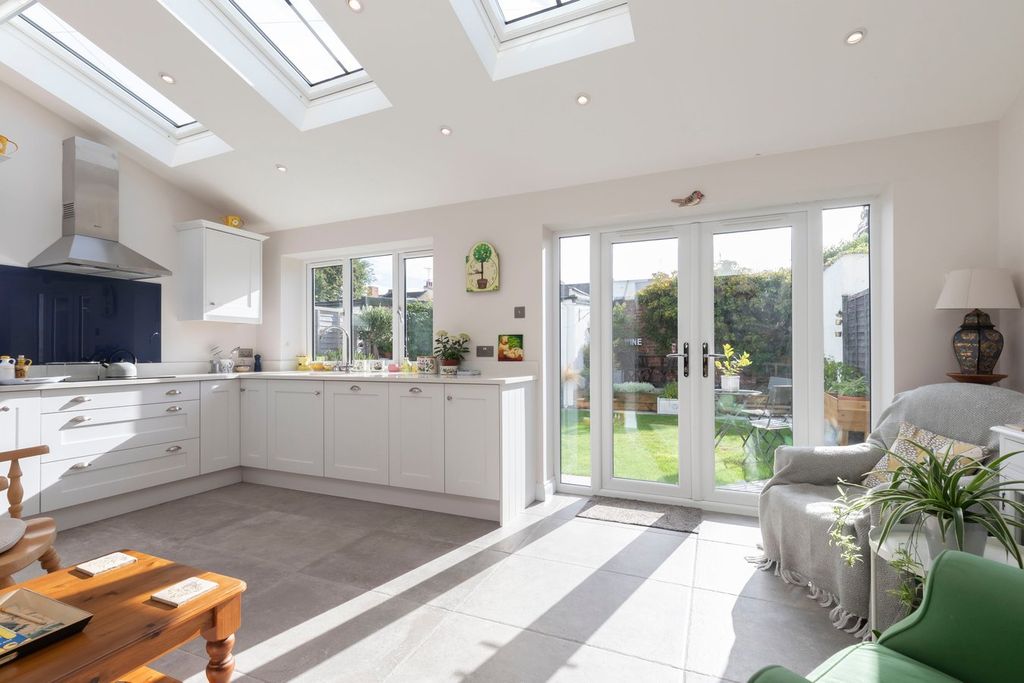 Property photo 2 of 14