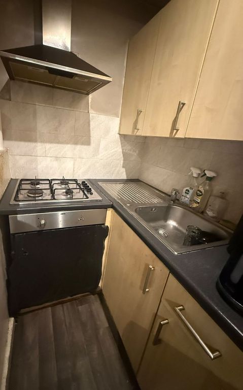 Property photo 1 of 4