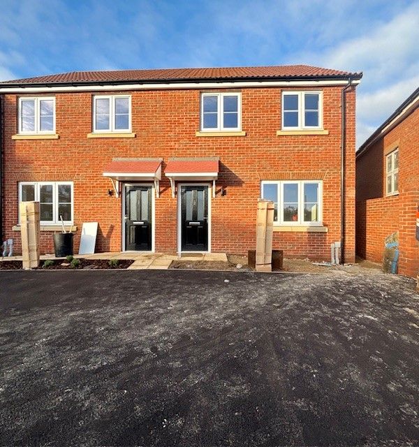 Property photo 1 of 10 Front