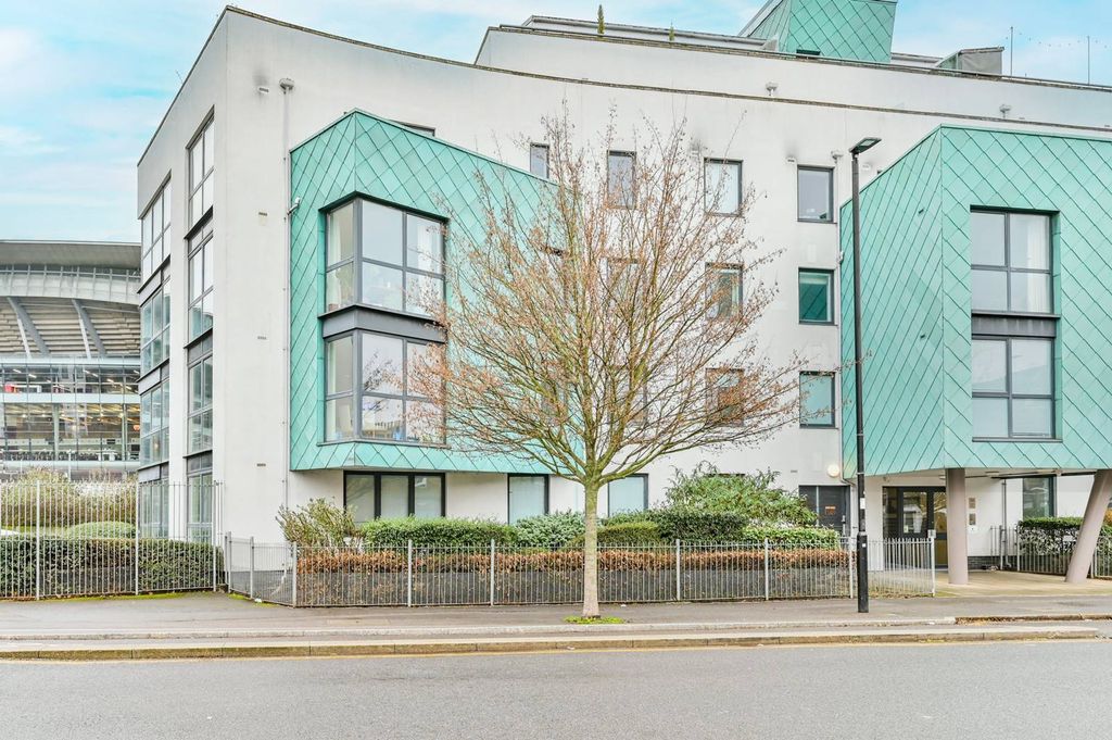 Property photo 3 of 8