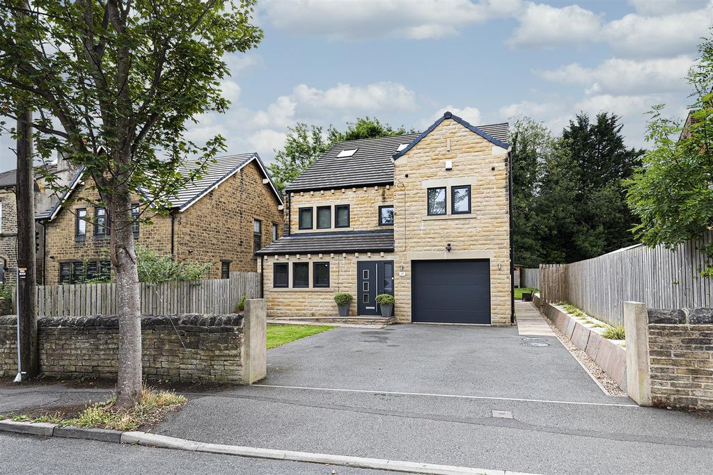 Property photo 1 of 63