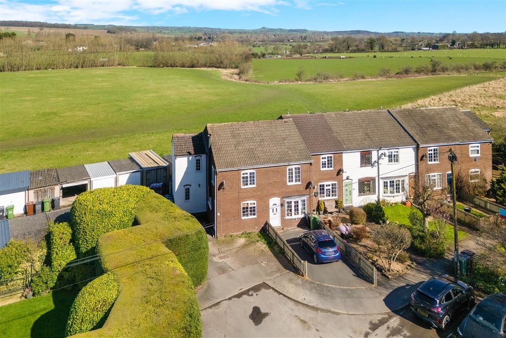 Property photo 1 of 20 Peterhouse Drive