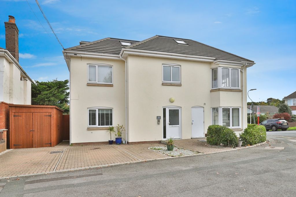 Property photo 1 of 13 Photo