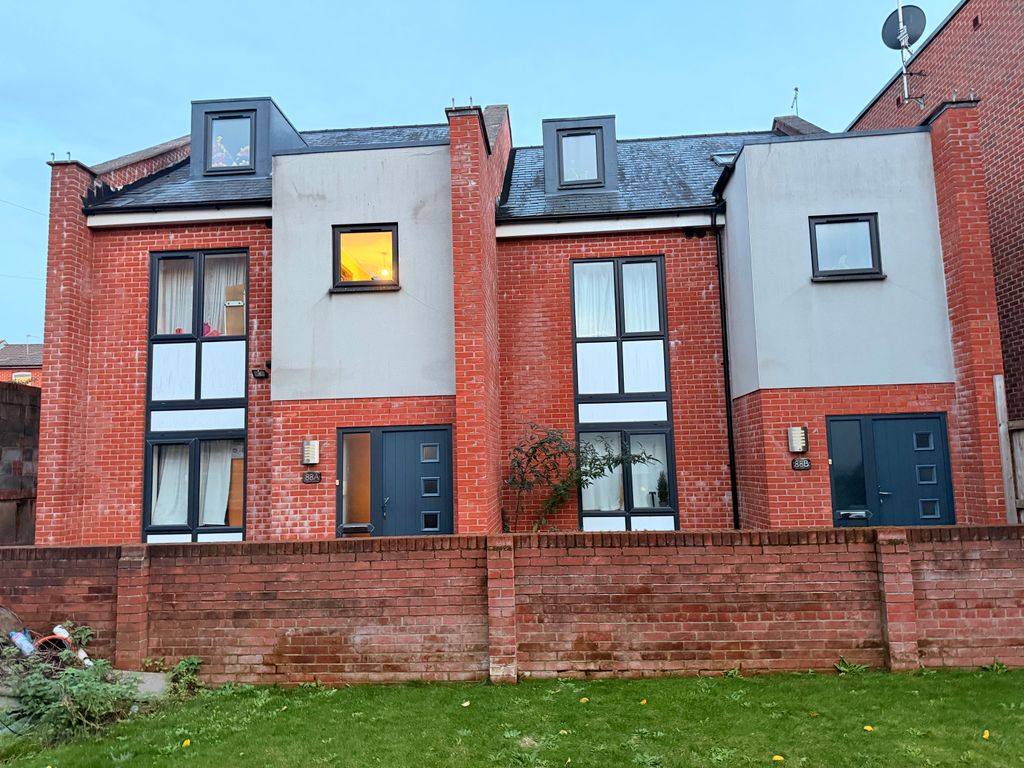 Property photo 3 of 5 Images