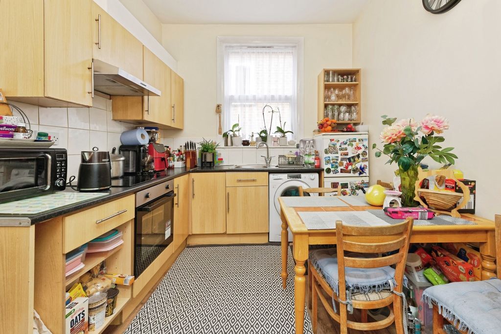 Property photo 3 of 20 Pbox-Img.Jpg