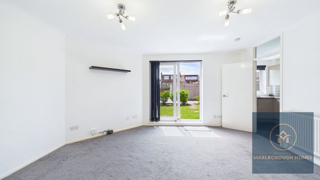 Property photo 3 of 33 Reception Room