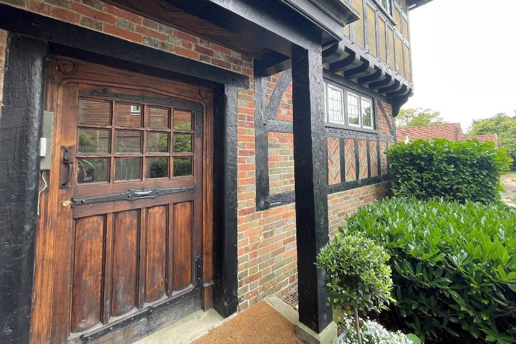 Property photo 2 of 16 Photo 2