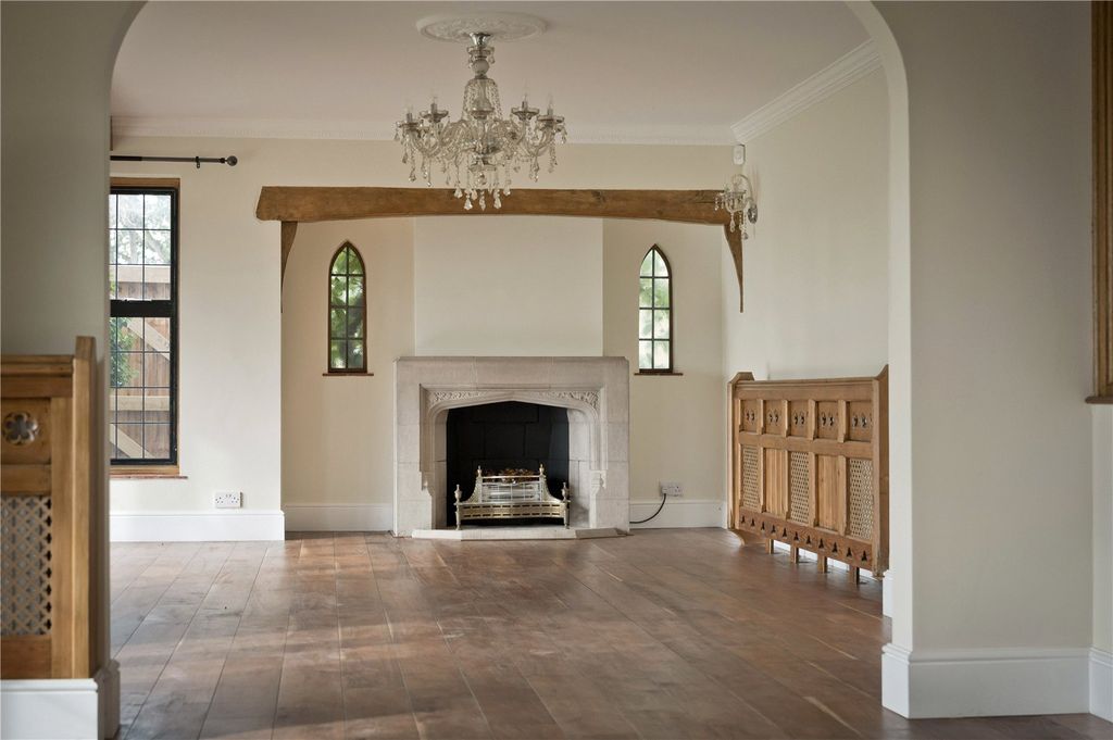 Property photo 3 of 9 Picture 3