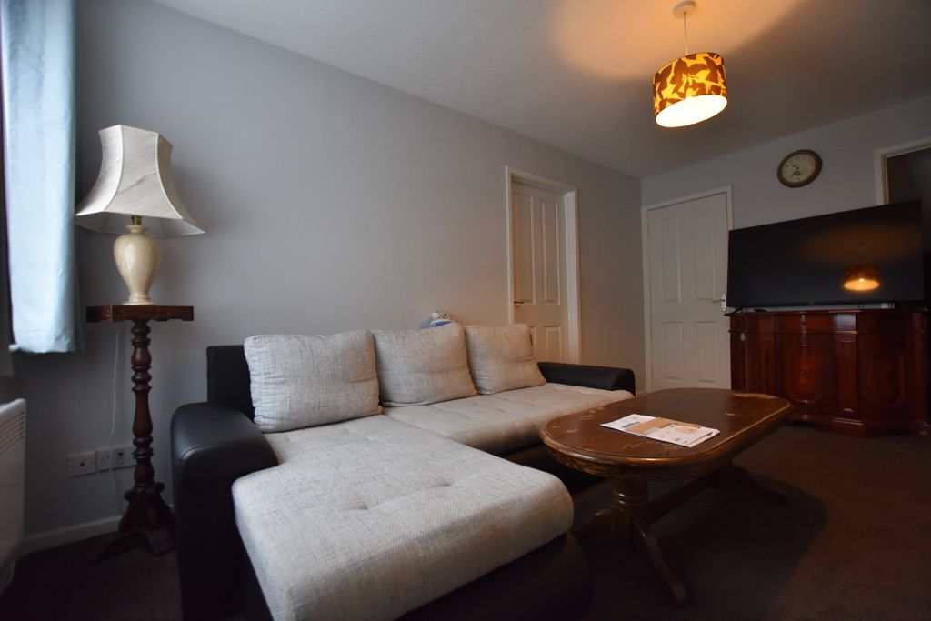Property photo 2 of 6