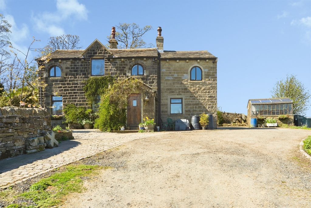 Property photo 1 of 27