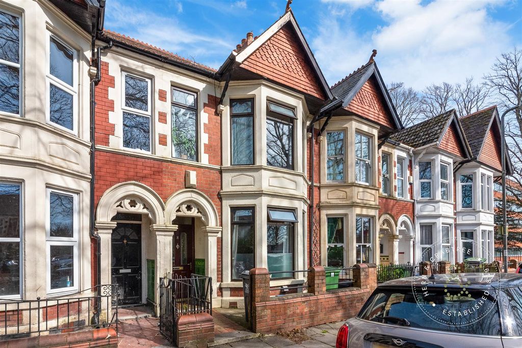 Property photo 1 of 33 Africa-Gardens-31.Jpg