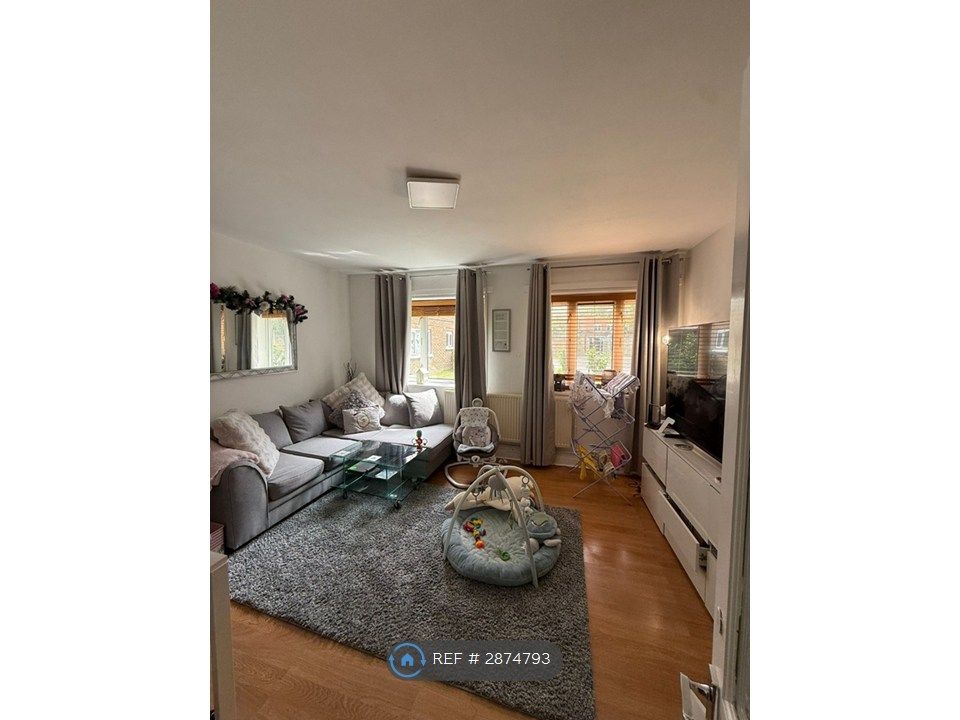 Property photo 3 of 11