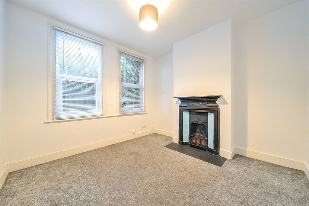Property photo 3 of 23 Picture No. 50