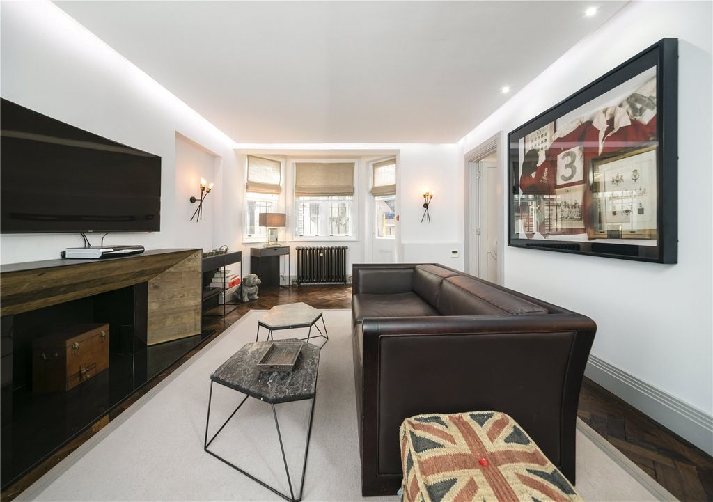 Property photo 1 of 12 Reception Room