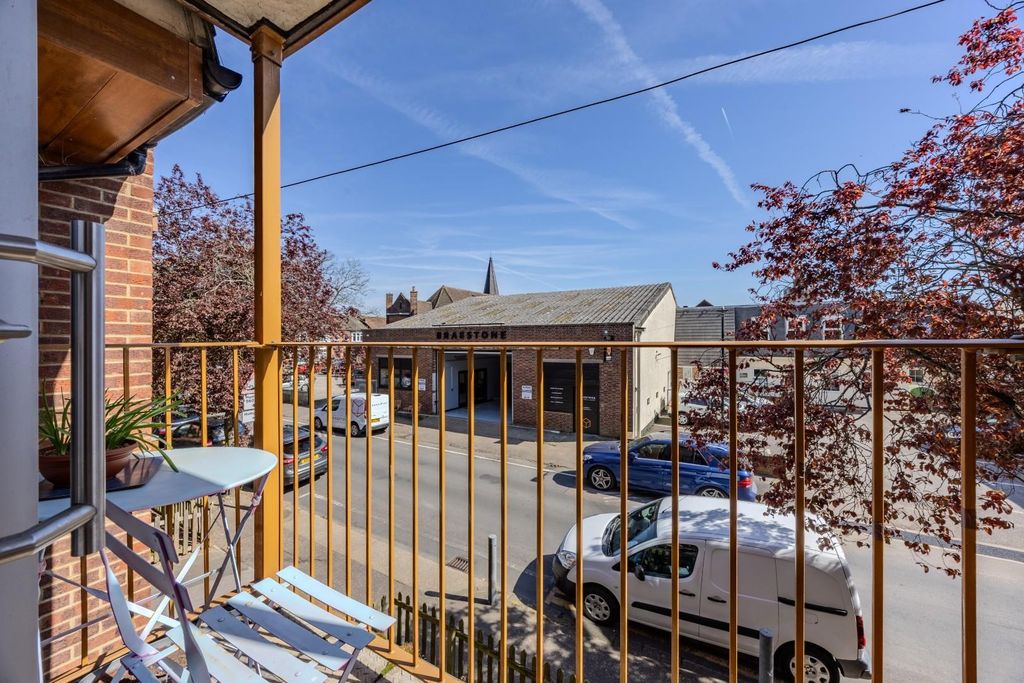 Property photo 3 of 19 Balcony
