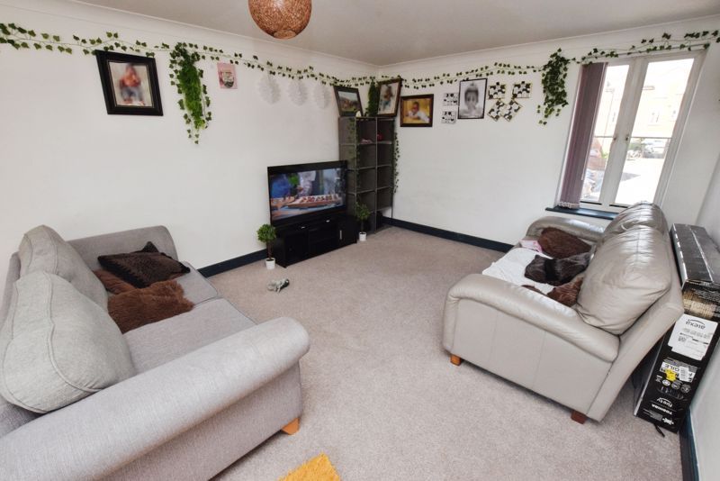 Property photo 3 of 10 Photo 10