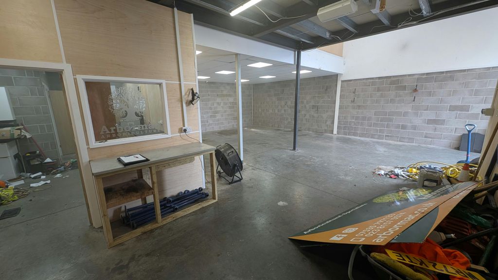 Property photo 3 of 12 Pxl_20250918_110552191.Jpg