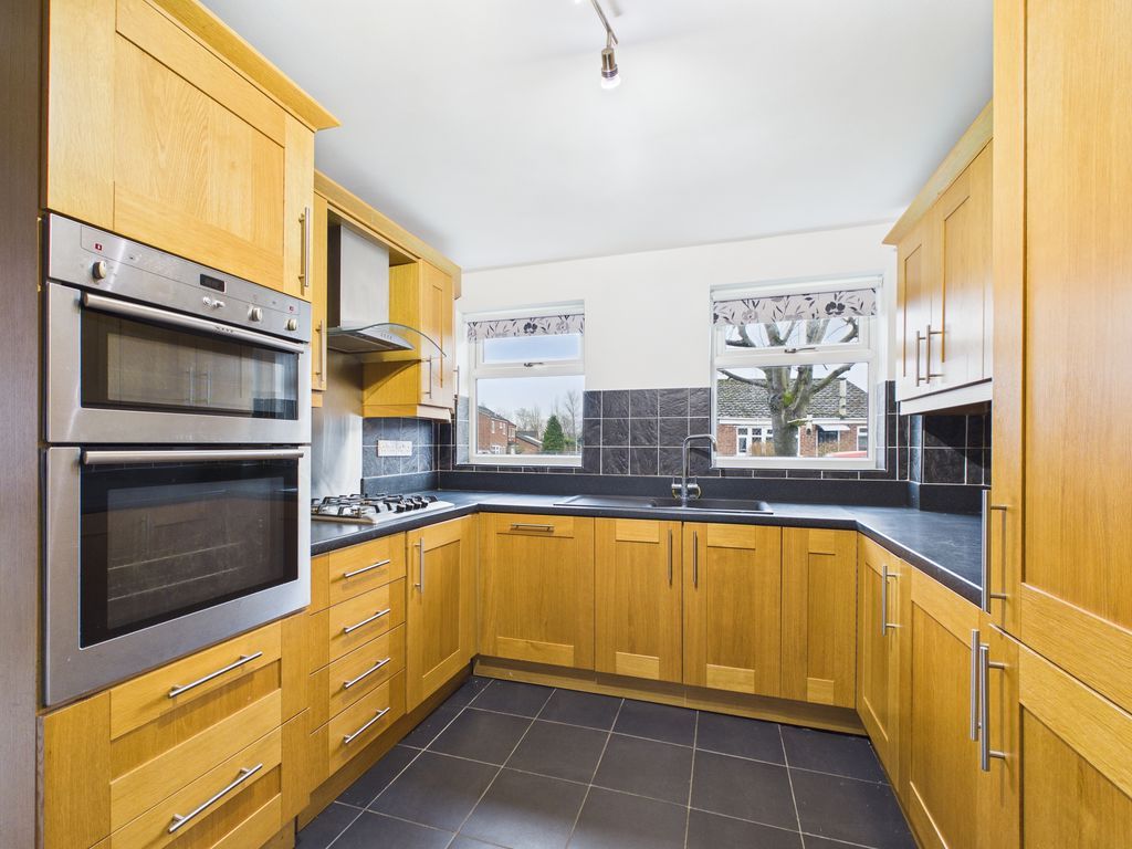 Property photo 3 of 14 Photo 4