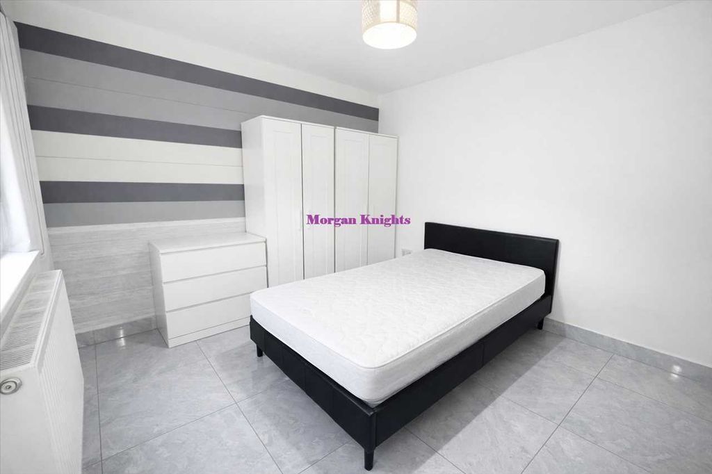 Property photo 1 of 4 Main Picture