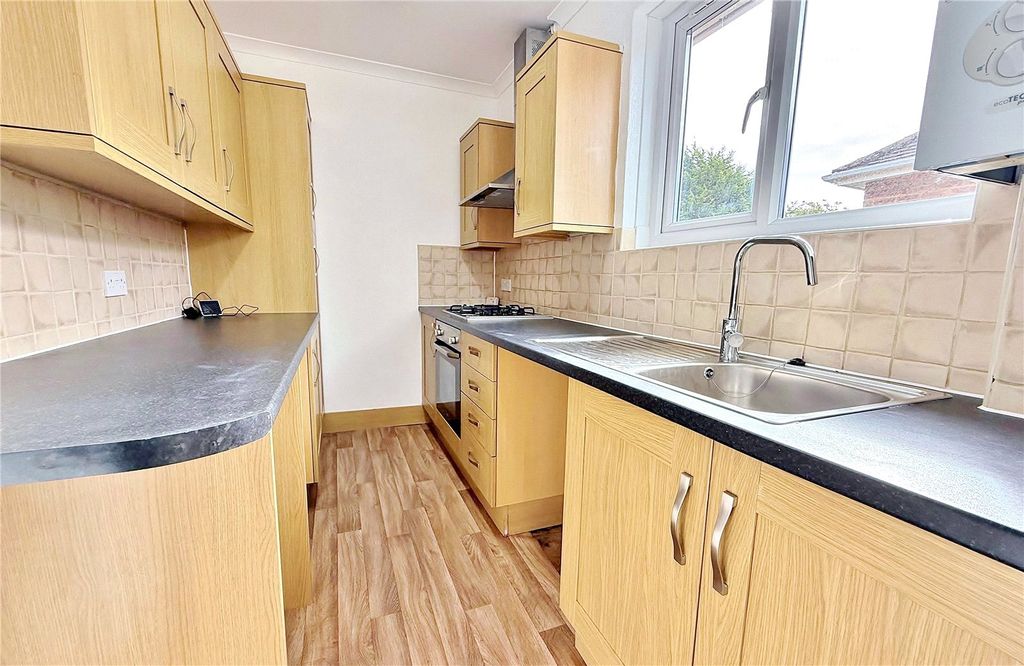 Property photo 3 of 10 Picture No. 04