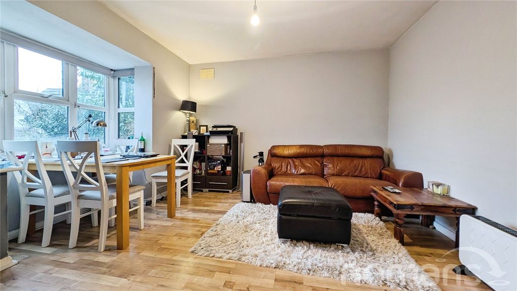 Property photo 2 of 7 Picture No. 06