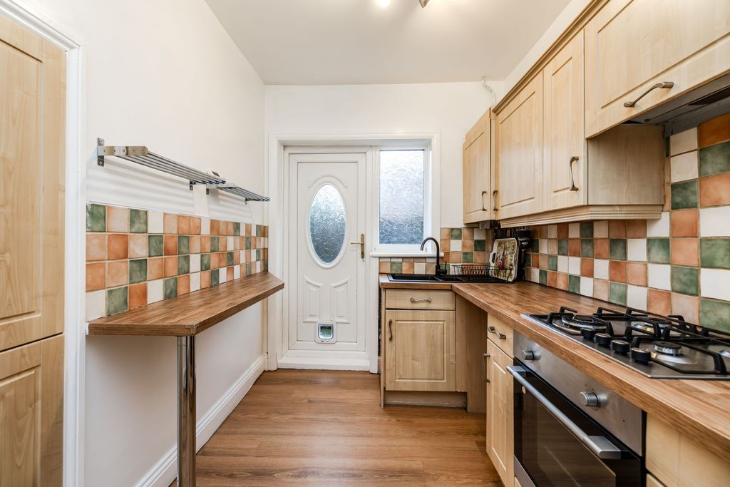 Property photo 2 of 10 d.Ki