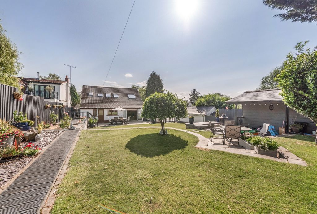 Property photo 2 of 36 4364102