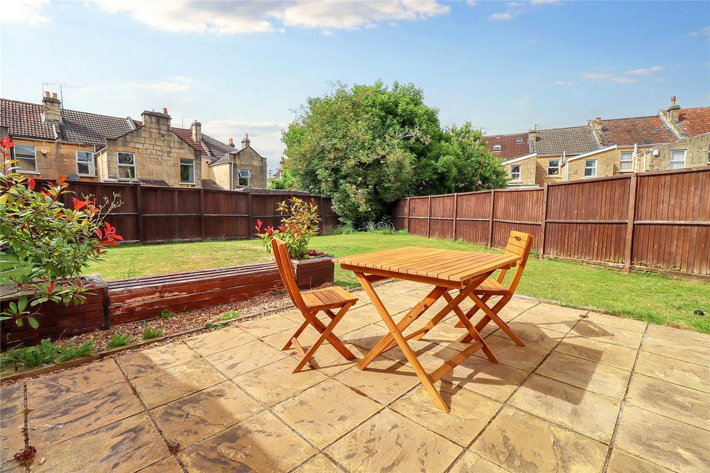 Property photo 3 of 13 Picture No. 10