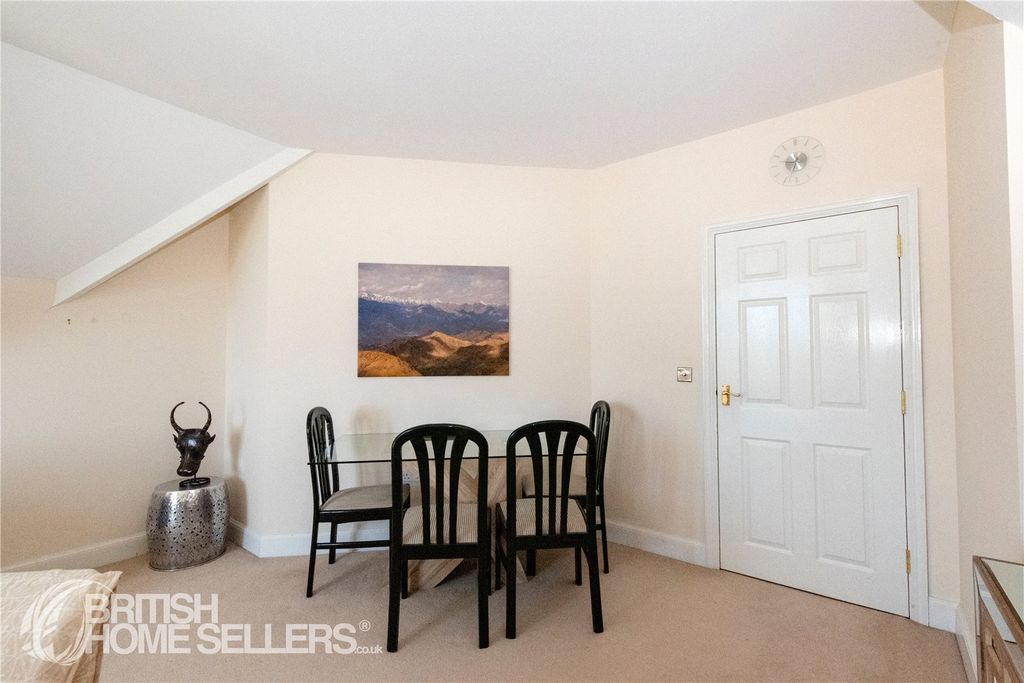 Additional image 9 of 2 bed flat for saleWoolston Close, Northampton, Northamptonshire NN3