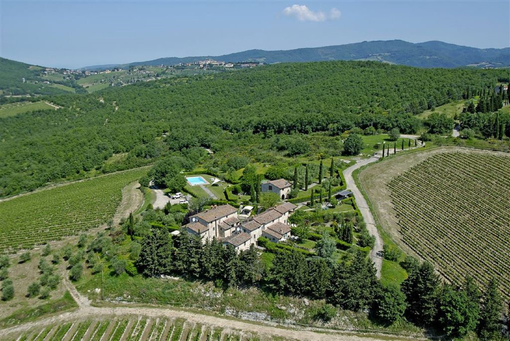 Property photo 2 of 22