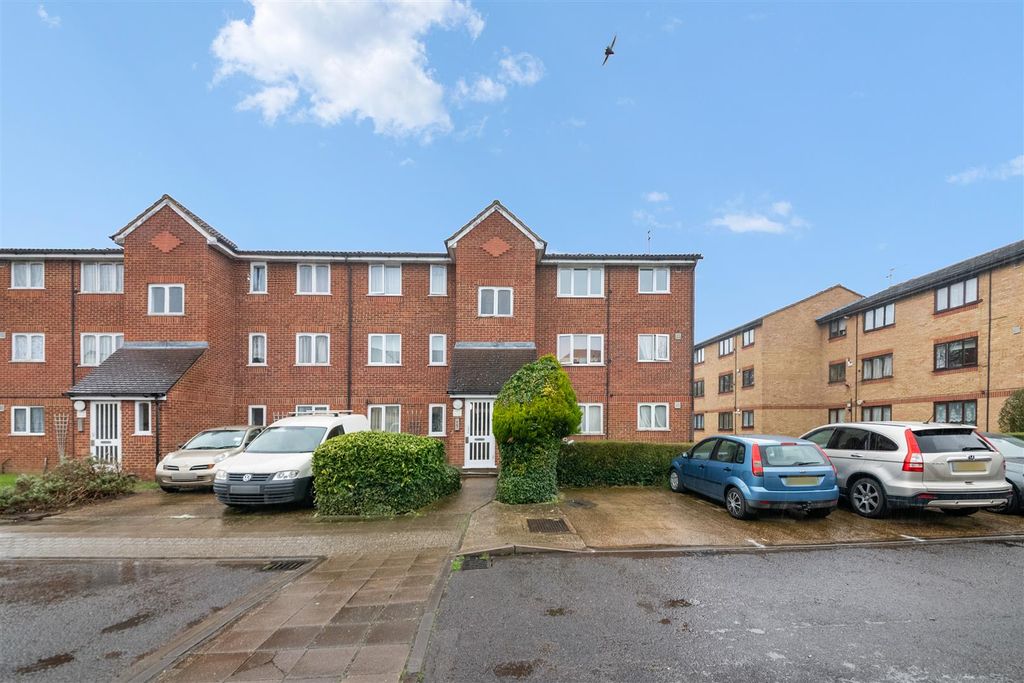 Property photo 1 of 9