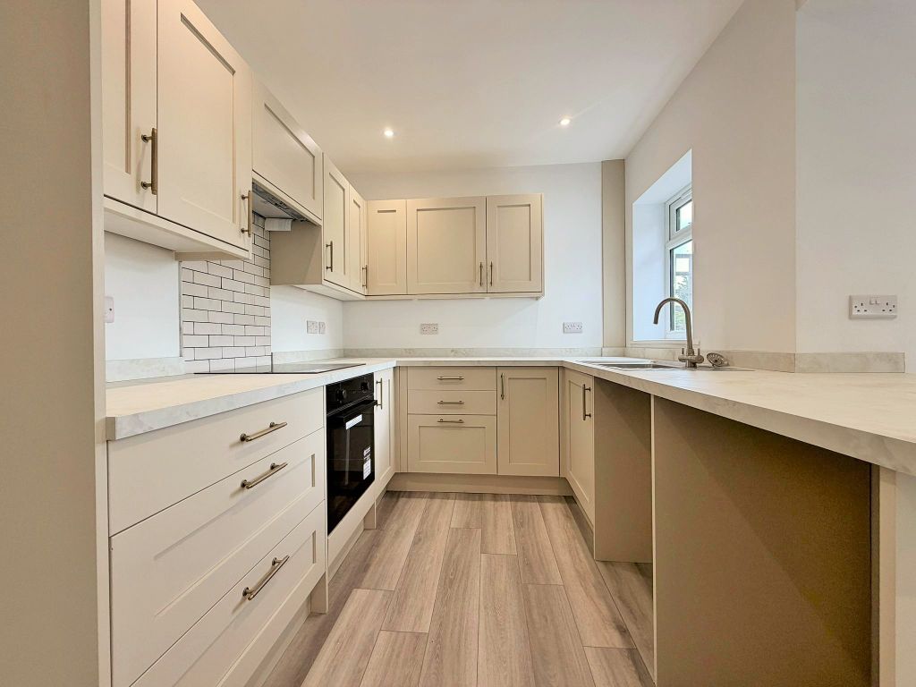 Property photo 2 of 32 K3