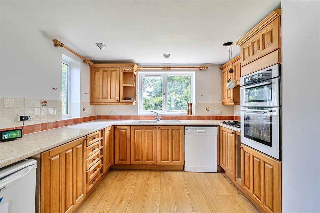 Property photo 2 of 16 1473489-12-6A28378dc20d9.Jpg