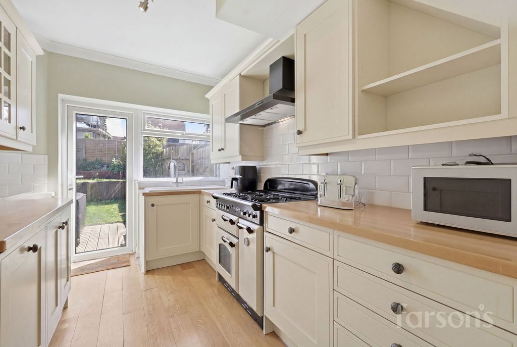 Property photo 3 of 24