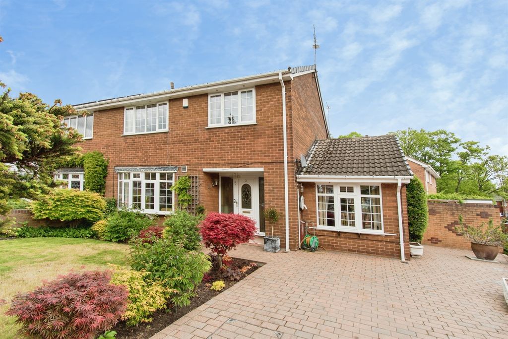 Property photo 1 of 23