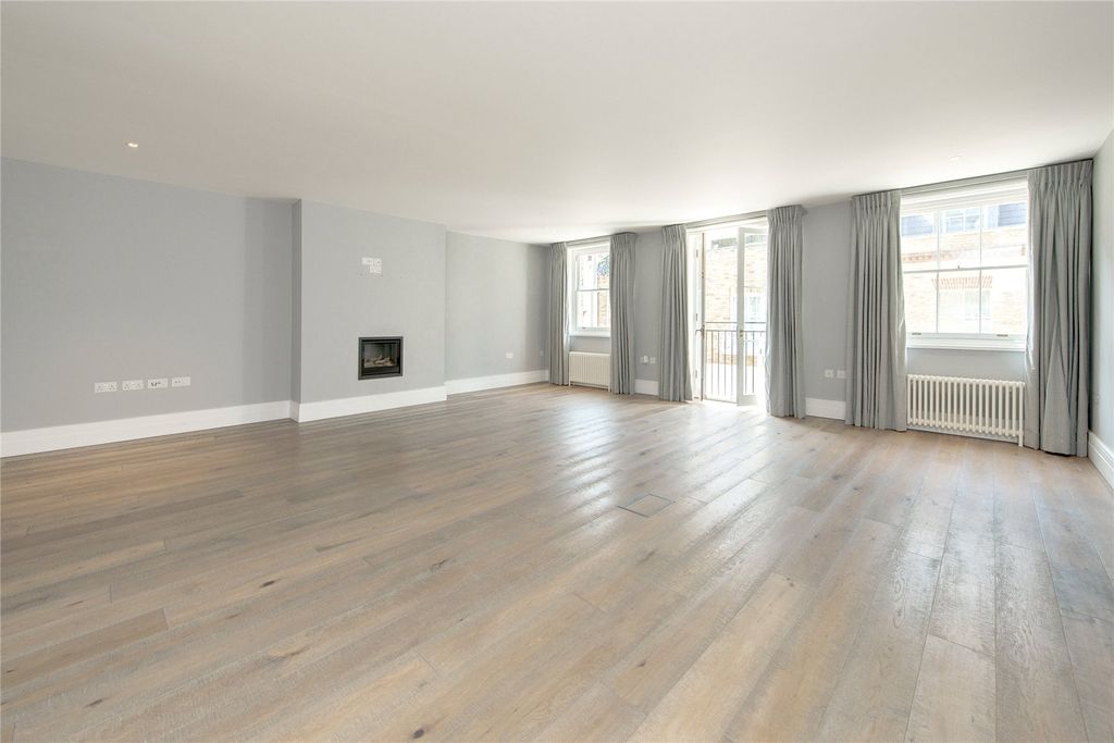 Property photo 2 of 25 Reception Room