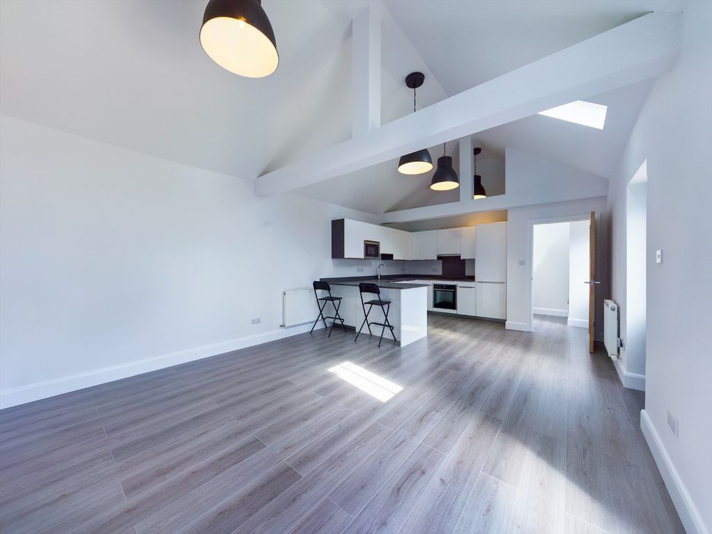 Property photo 3 of 15 1028484