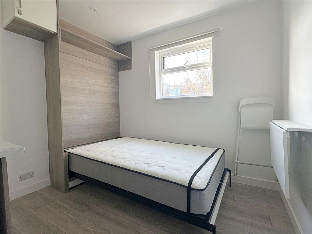 Property photo 2 of 8 Img_1981.Jpg