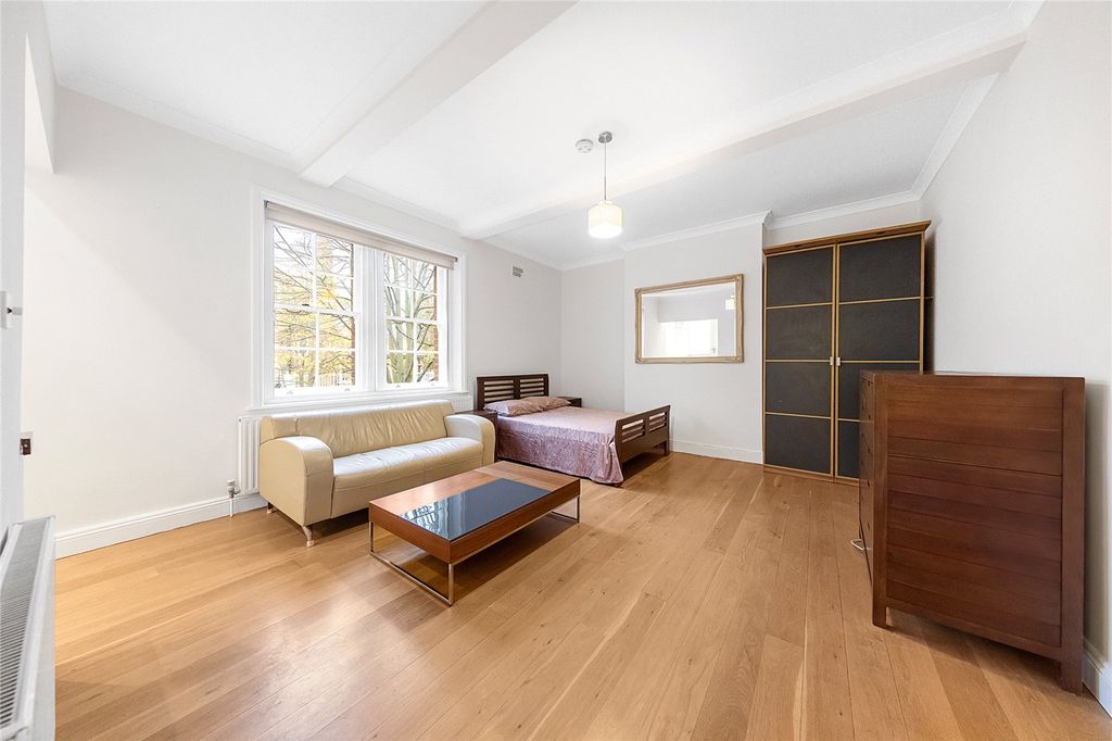 Property photo 2 of 11 Picture No. 35