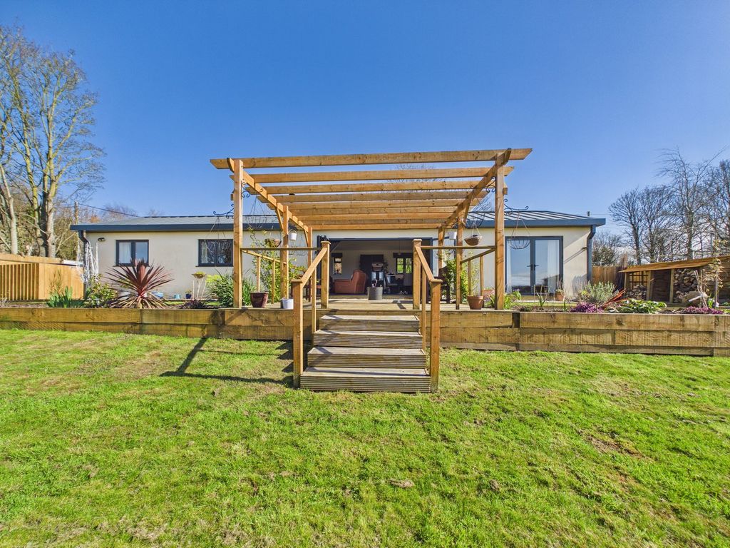 Property photo 3 of 24