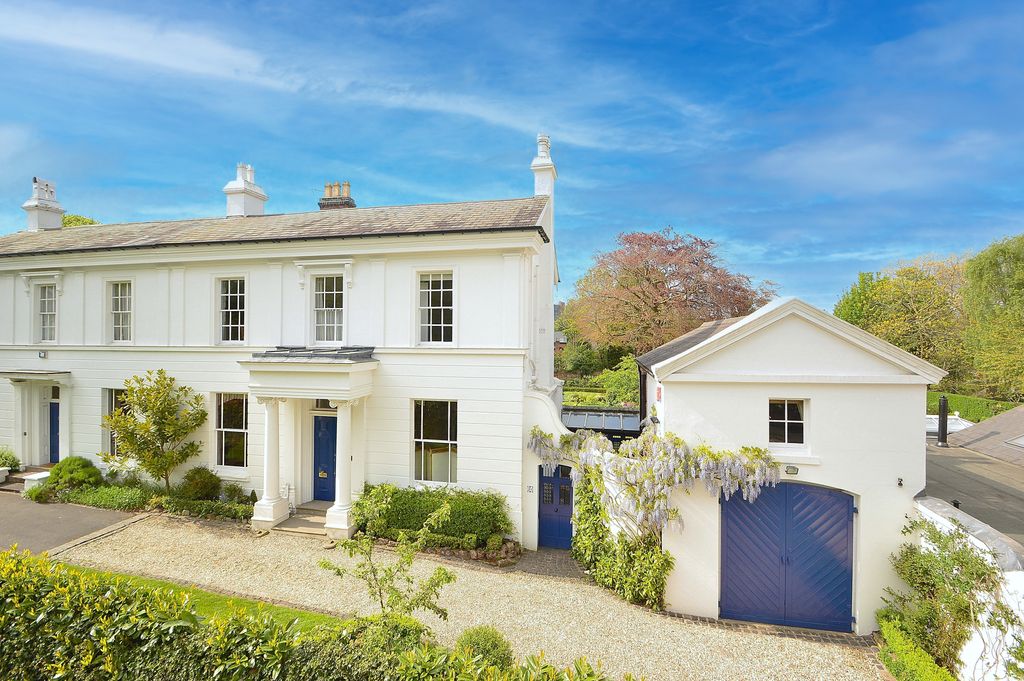 Property photo 1 of 46