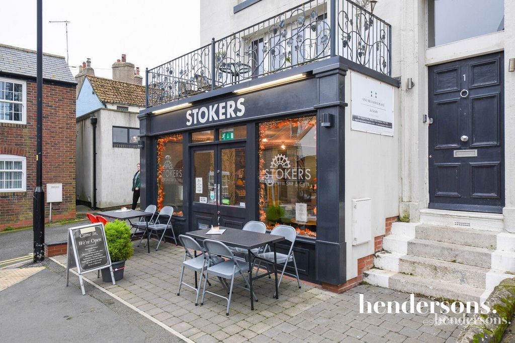 Property photo 2 of 46