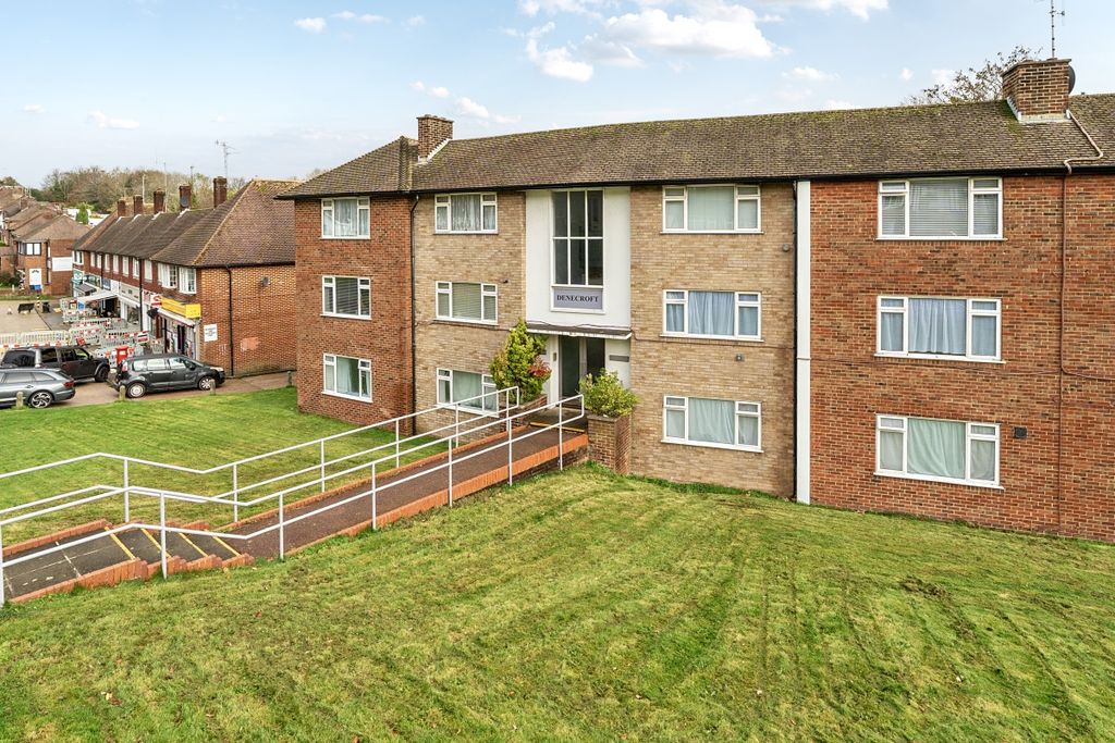 Property photo 1 of 9