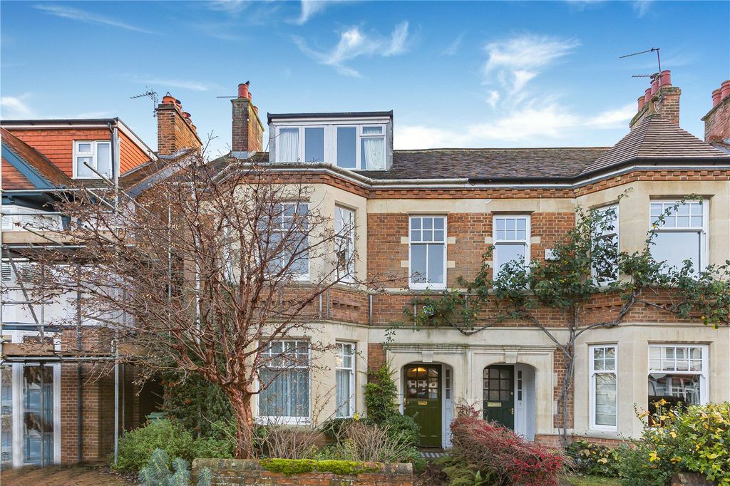 Property photo 1 of 29 Picture No. 12