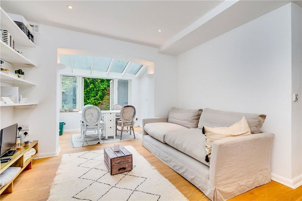 Property photo 1 of 6